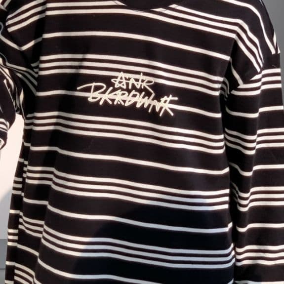 キッズファッション Tシャツ　男の子女の子兼用ボーダー柄長袖Tシャツ