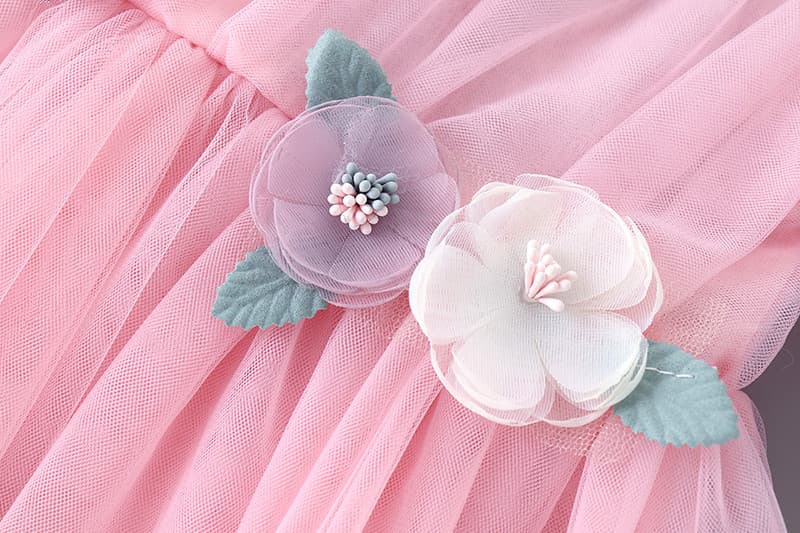 キッズファッション ドレス　蝶々刺繍とお花飾りの長袖ふんわりチュール姫様ドレス