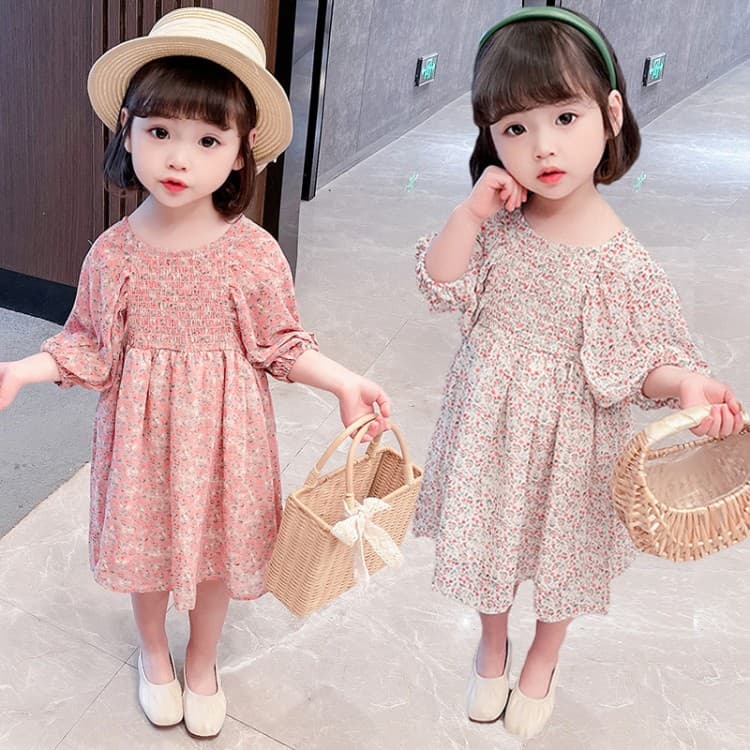 キッズファッション ワンピース　小花柄パフスリーブシャーリングワンピース