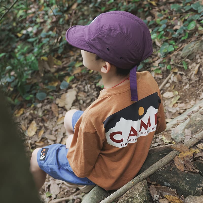 キッズファッション Tシャツ　アウトドア冒険山小屋プリント長袖Tシャツ