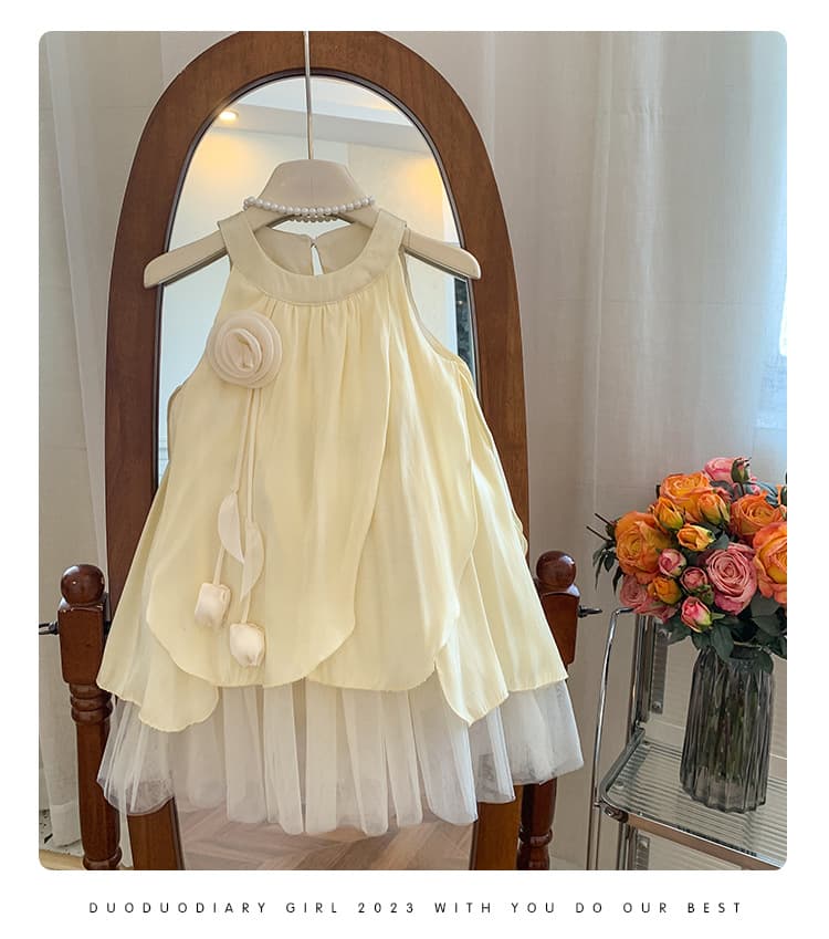 キッズファッション ドレス　花飾り付きチュールレイヤード袖なしドレス