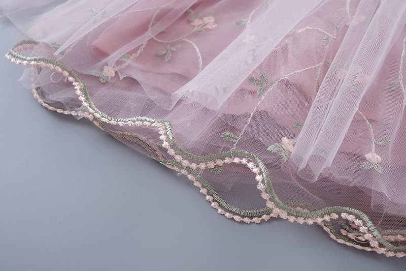 キッズファッション ドレス　花刺繍チュール長袖プリンセスドレス