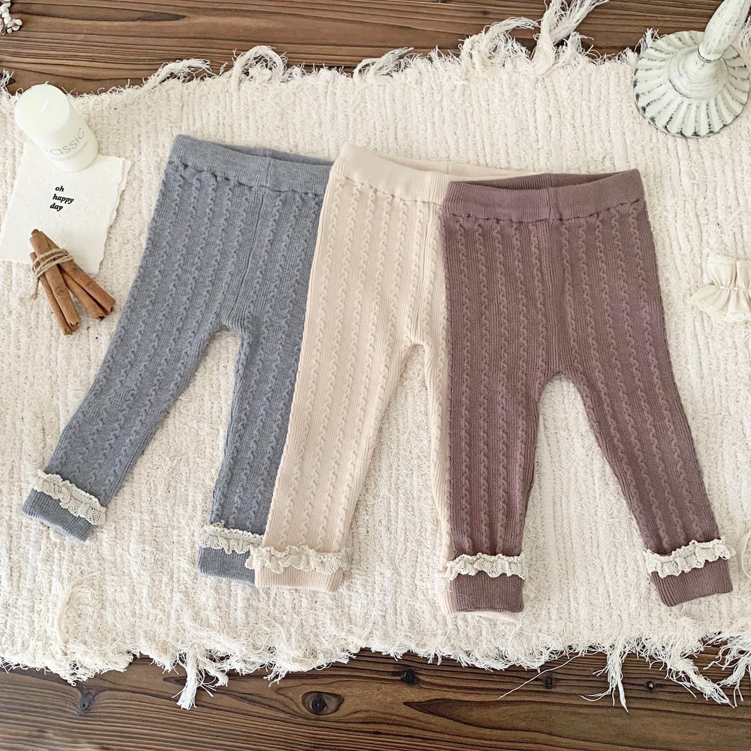 キッズファッション パンツ 裾レース付きリブ編みニットレギンス