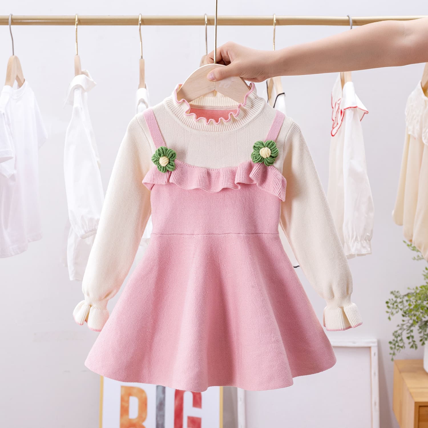 キッズファッション ワンピース 花飾り付きニット重ね着風長袖ワンピース