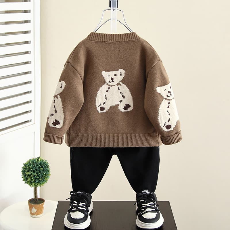キッズファッション ニット くまさん刺繍の可愛らしい丸襟カーディガン