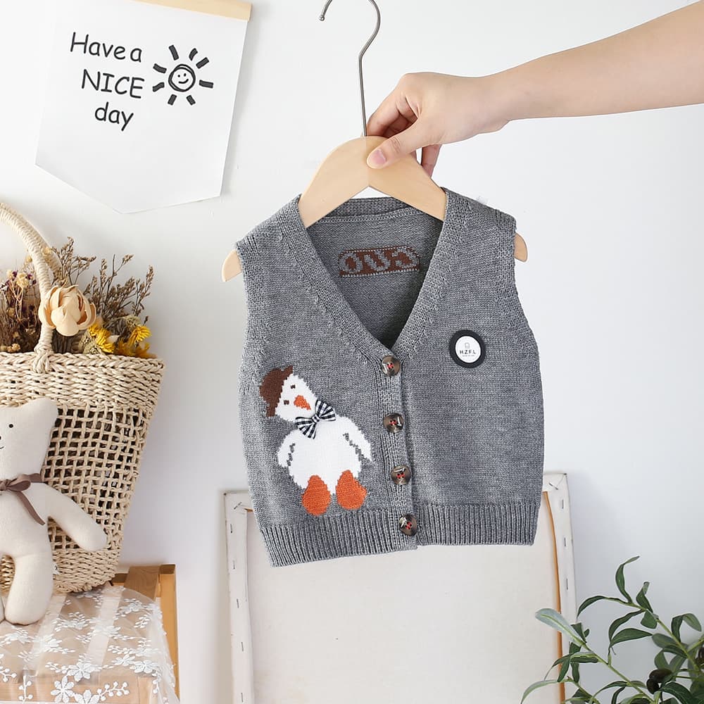 キッズファッション ニット あひるちゃん刺繍のかわいいニットベスト