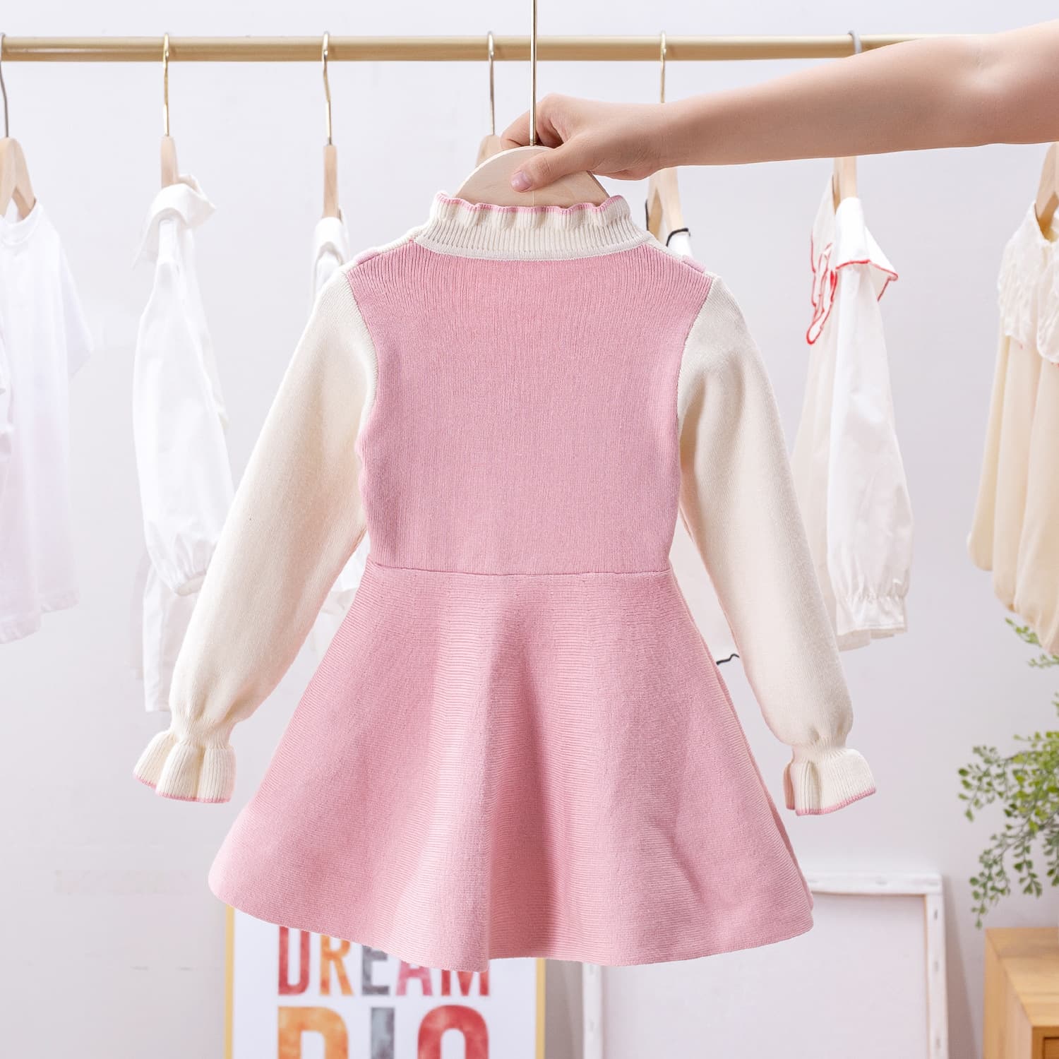 キッズファッション ワンピース 花飾り付きニット重ね着風長袖ワンピース
