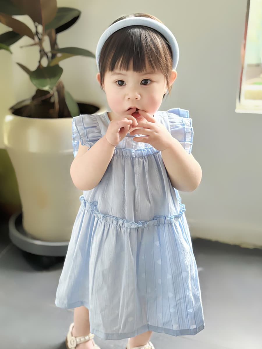 キッズファッション ワンピース 天使のような可愛らしいふわふわノースリーブワンピース