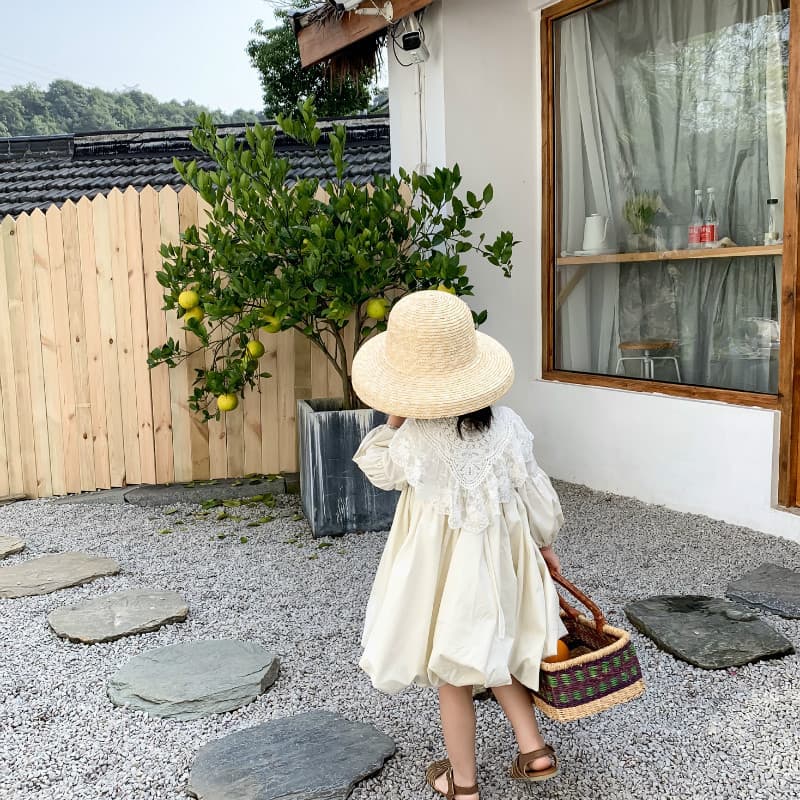 キッズファッション ワンピース ふんわり袖のプリンセス風フリル付きワンピース