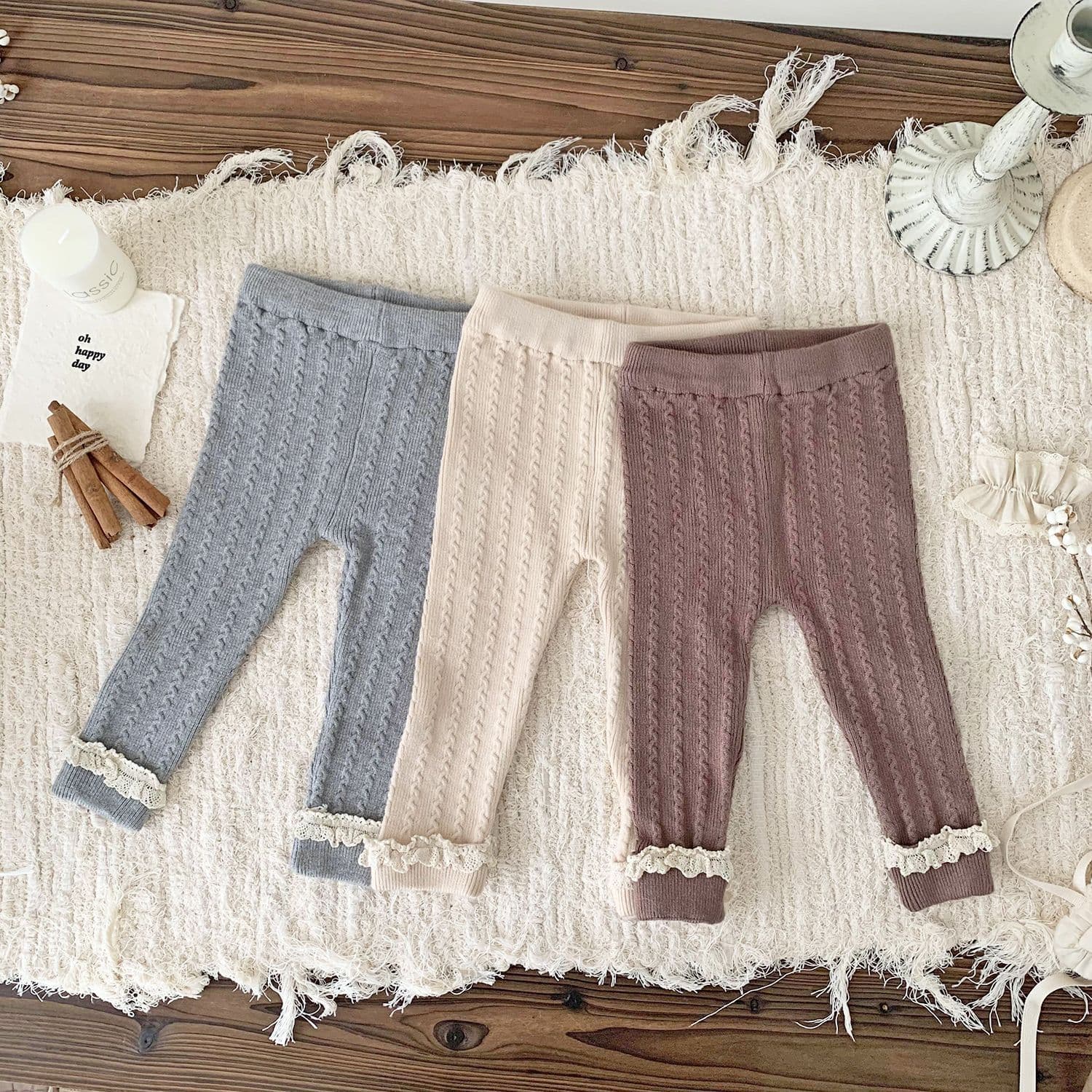 キッズファッション パンツ 裾レース付きリブ編みニットレギンス