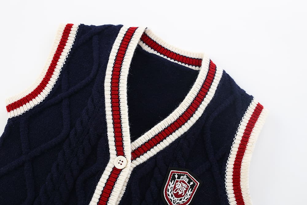 キッズファッション ニット 学院風ケーブル編みニットベスト