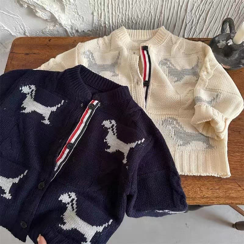 キッズファッション ニット 愛らしい犬柄編み込み長袖カーディガン