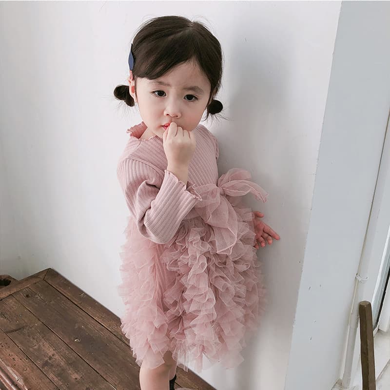キッズファッション ワンピース ふわふわ花びら重ねリブニット長袖ワンピース