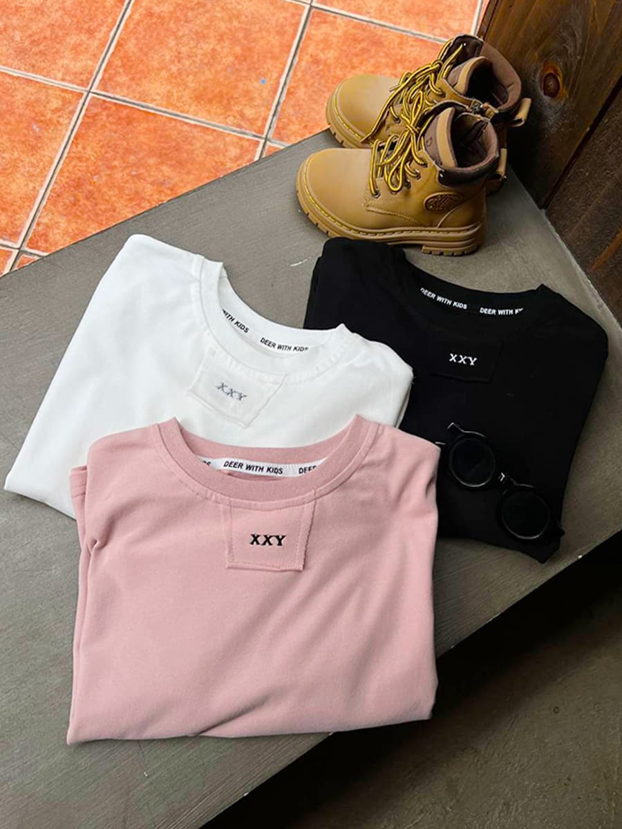 キッズファッション Tシャツ 小さな文字刺繍入りゆったり長袖トップス