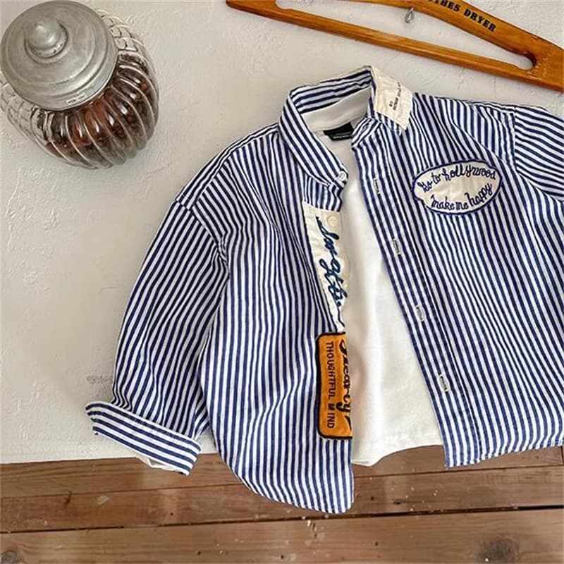キッズファッション シャツ 縦縞刺繍ワッペン付き長袖シャツ