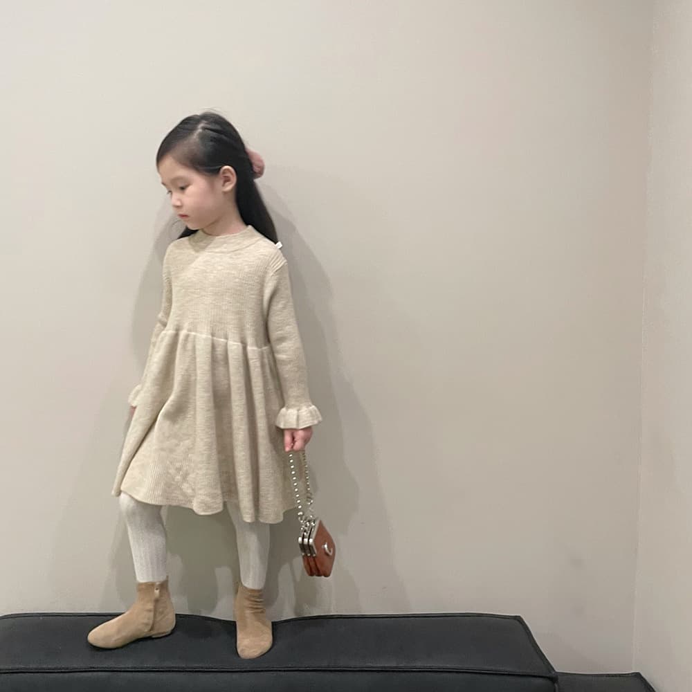 キッズファッション ワンピース リブ編み長袖ふんわりフレア袖ワンピース