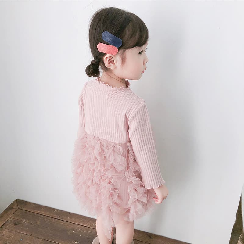 キッズファッション ワンピース ふわふわ花びら重ねリブニット長袖ワンピース